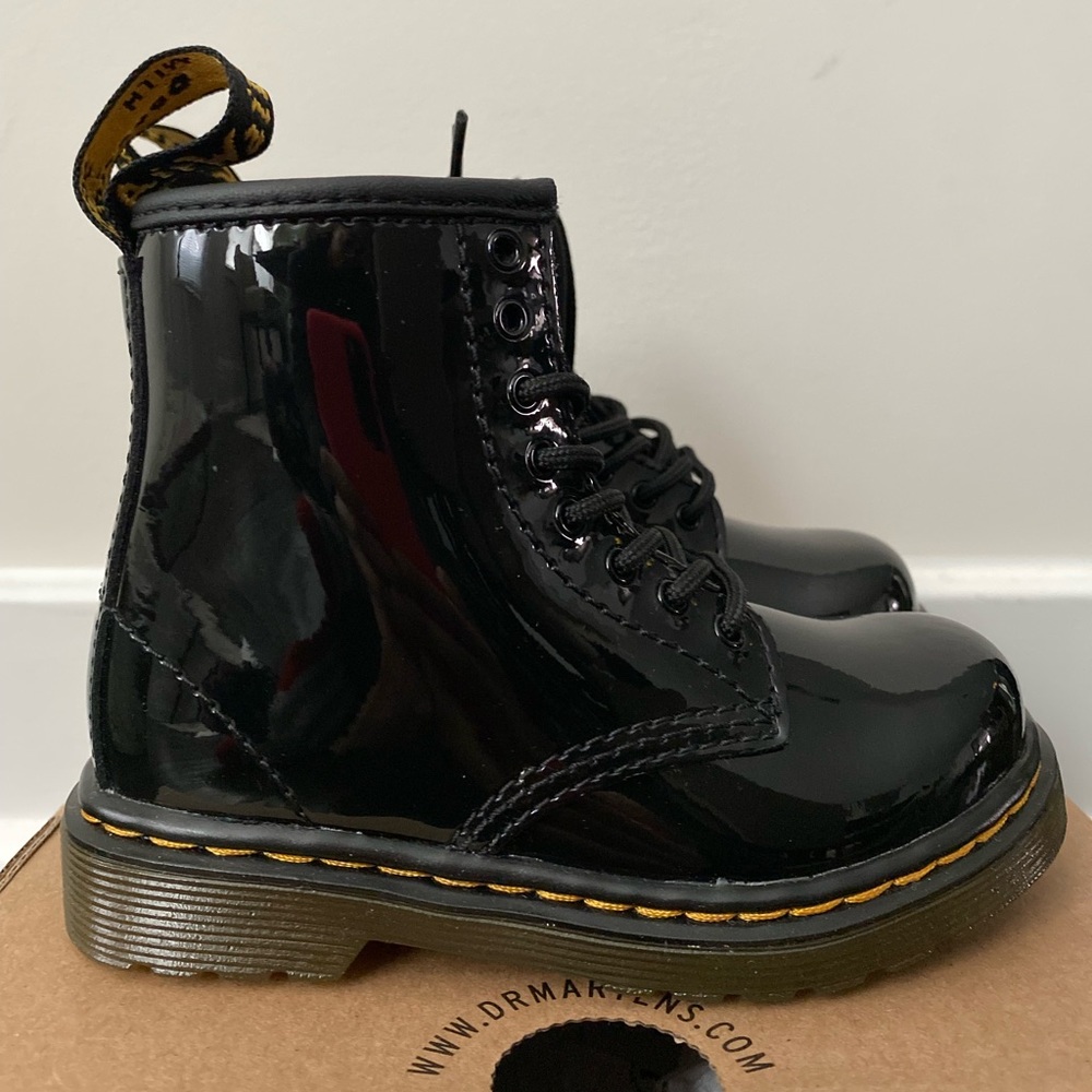 NIB Dr. Martens Toddler 1460 Black Patent Leather Boot Size 8